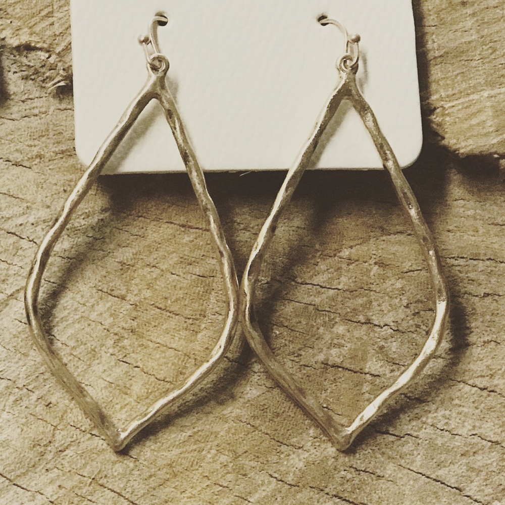 Gold tear drop earrings